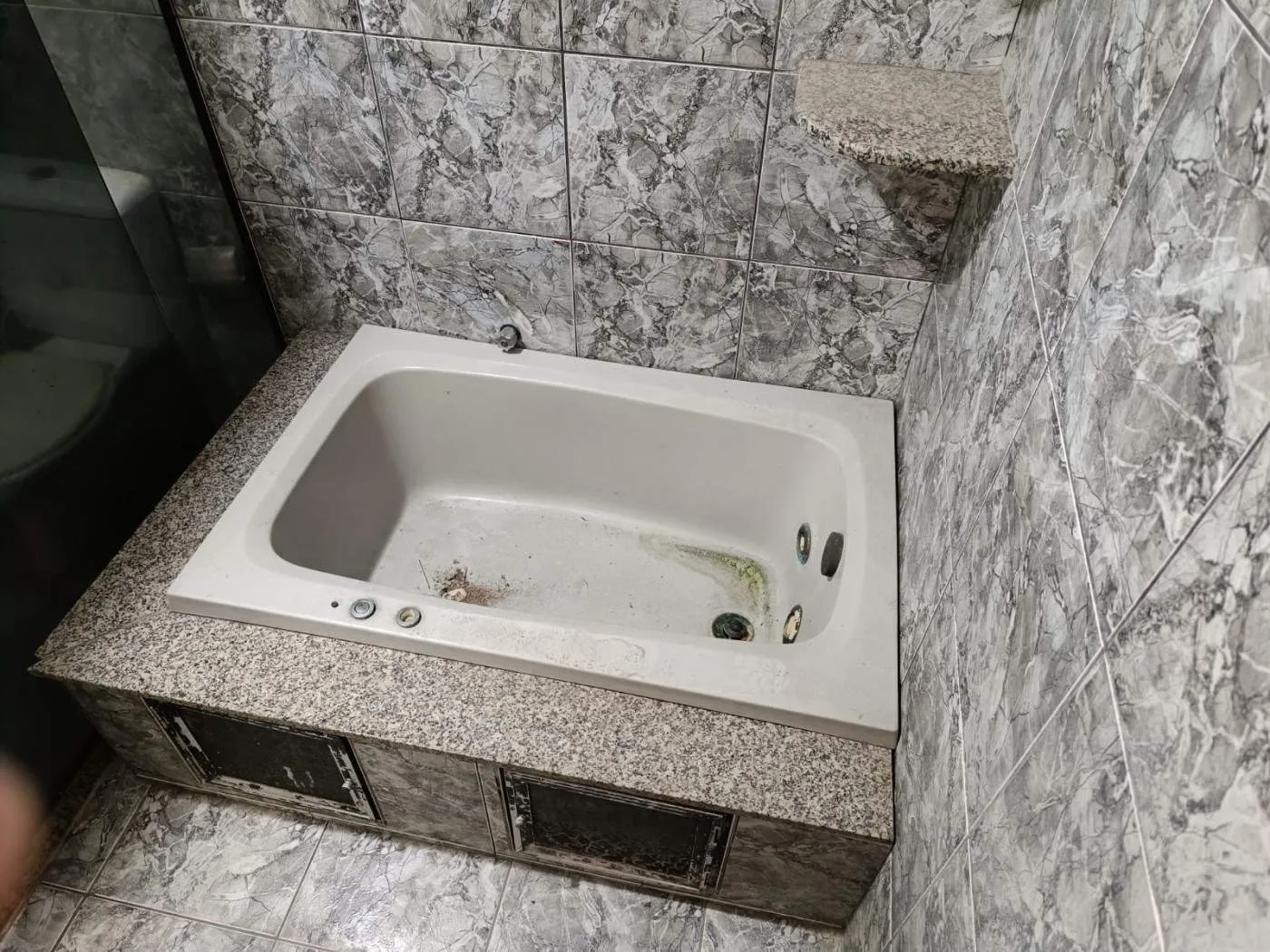 Imagem Casa em Condomínio para Venda em Itaboraí, Centro (Manilha), 4 dormitórios, 1 suíte, 2 banheiros, 1 vaga
