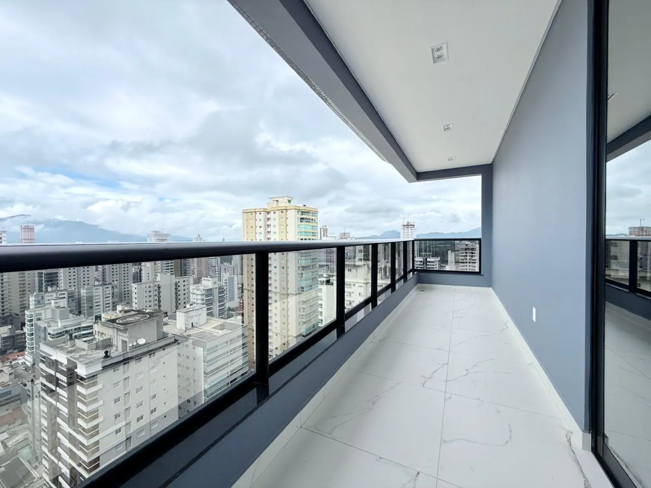 Imagem Apartamento à venda com 206m2 por R$ 3.290.000,00