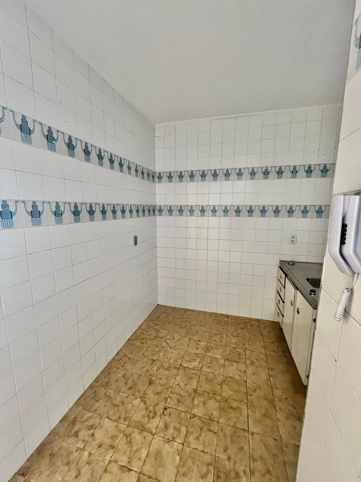 Imagem 02 dorm, 73 m², sol da tarde, com vaga, dep e banho aux, no Passo da Areia