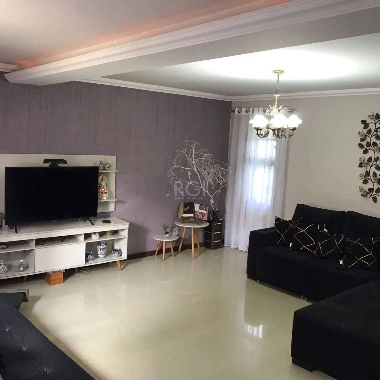Imagem Casa para Venda - 279m², 6 dormitórios, sendo 2 suites, 3 vagas - Cavalhada, Poa