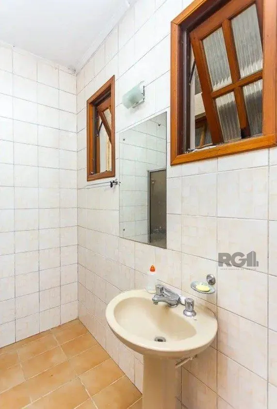 Imagem Casa 160m², 3 dormitórios, 4 vagas no bairro Cristo Redentor