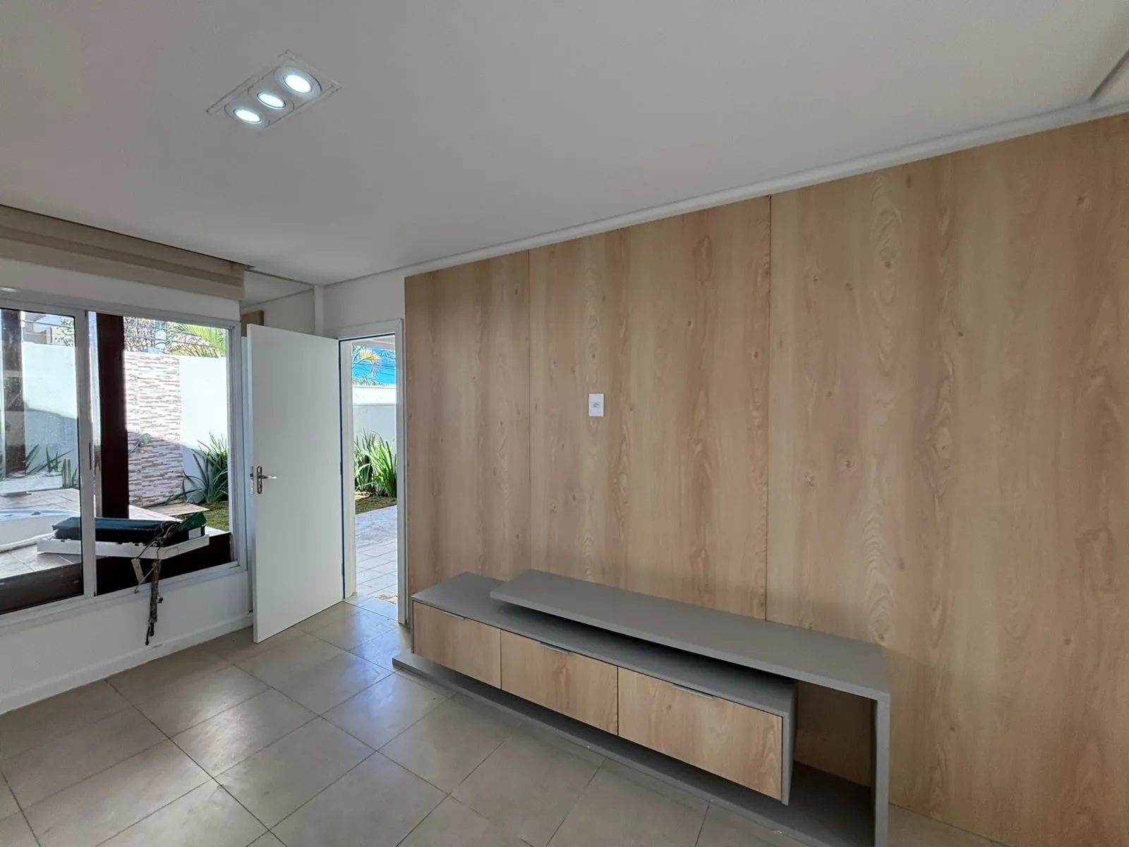 Imagem Casa de alto padrão à venda ou locação no Villa Campolim, Sorocaba, com 3 dormitórios, 1 suíte, 179 m² e 2 vagas no Parque Campolim