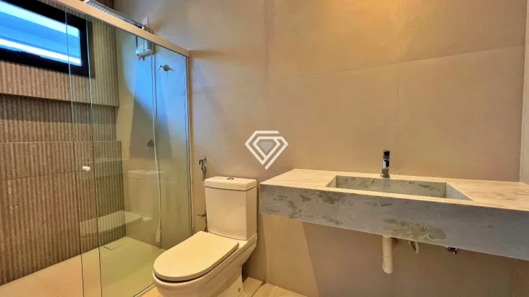 Imagem Sobrado 4 Suítes, 297 m² c/ Lazer à venda no Condomínio Privillege