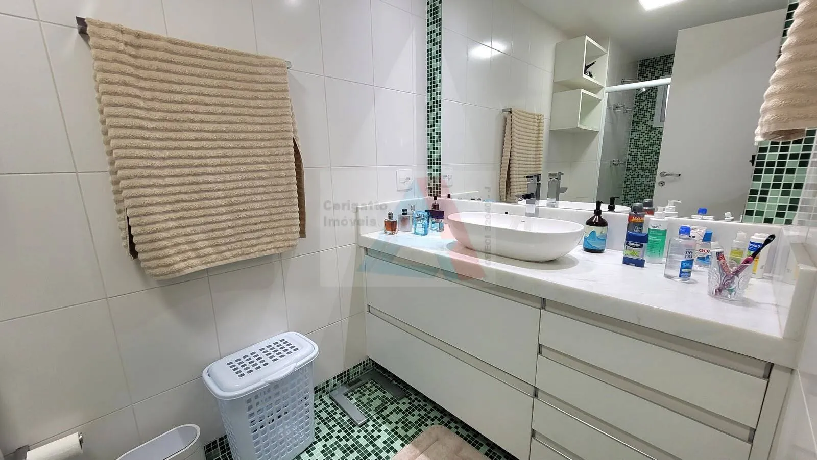Imagem APARTAMENTO ALTO PADRÃO! SÃO 4 SUITES, 4 VAGAS DE GARAGEM, LAZER COMPLETO,