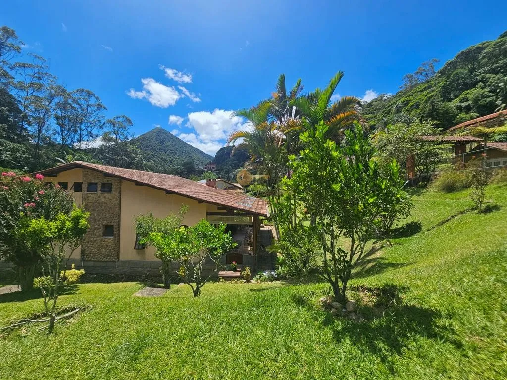 Imagem Casa em Condomínio para Venda em Teresópolis / RJ no bairro Carlos Guinle