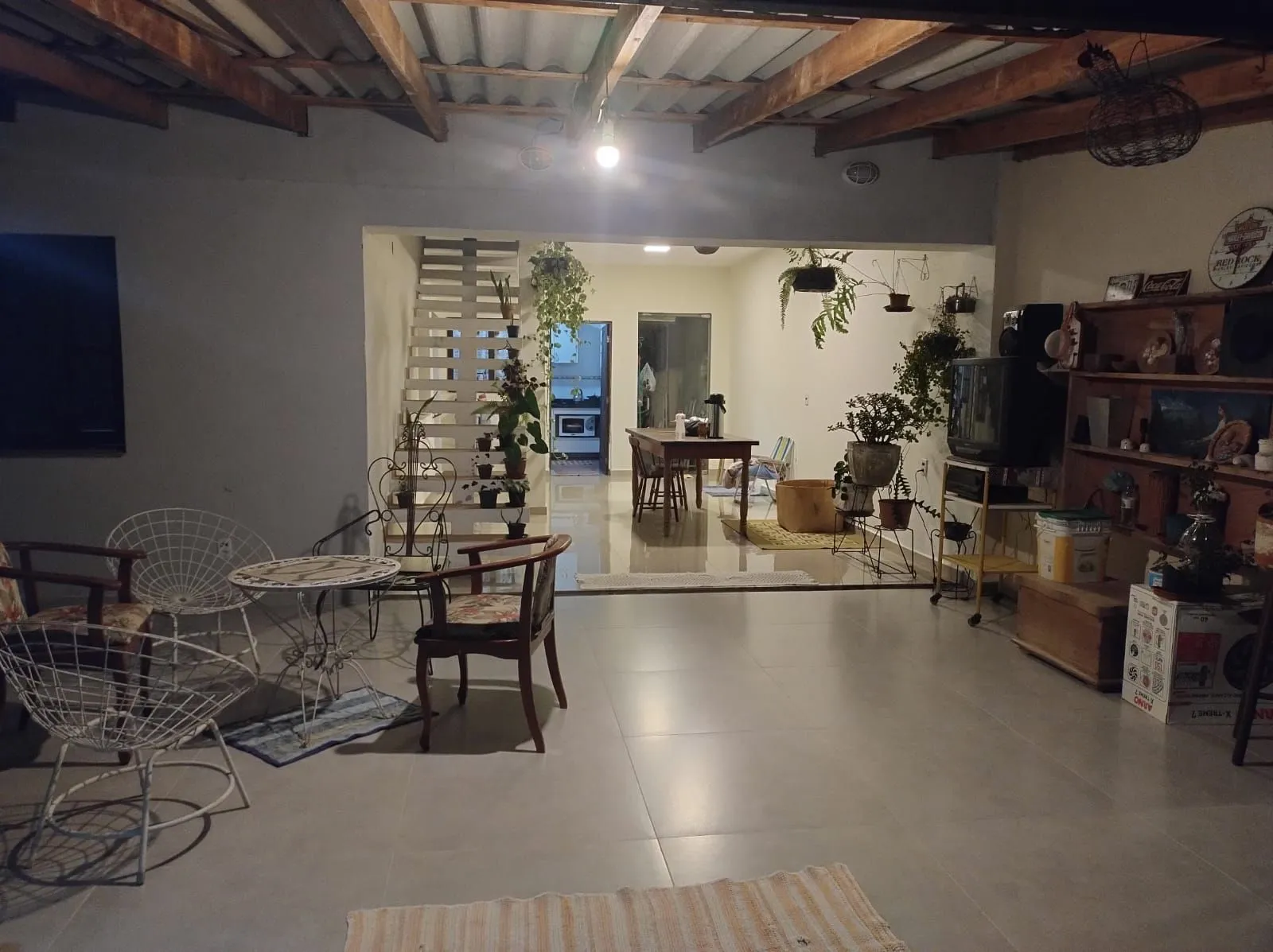 Imagem Casa para Venda - 182m², 2 dormitórios, sendo 1 suites, 3 vagas - Lami