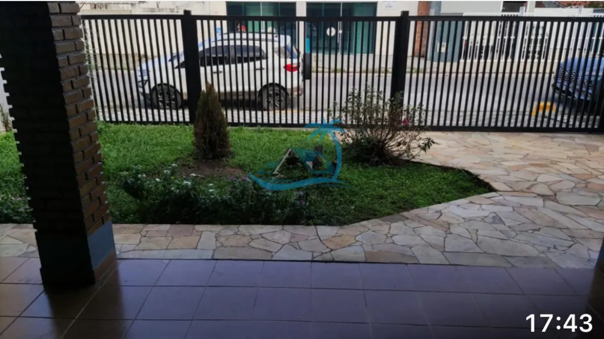 Imagem Excelente casa com 4 dormitórios a venda na região central de Ubatuba.