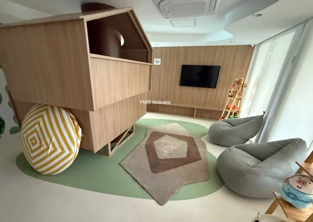 Imagem Apartamento à venda em Moema, 1 quarto, 1 banheiro, 1 vaga de garagem.