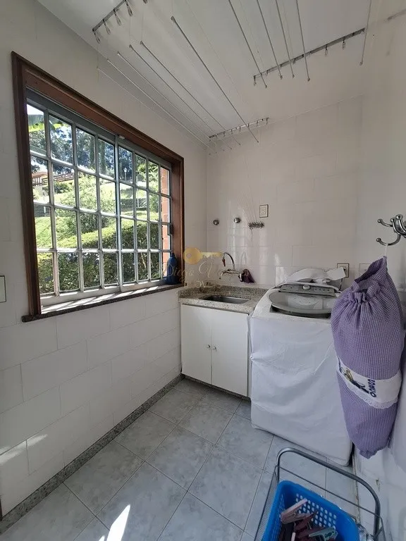 Imagem Casa em Condomínio para Venda em Teresópolis / RJ no bairro Parque do Imbui