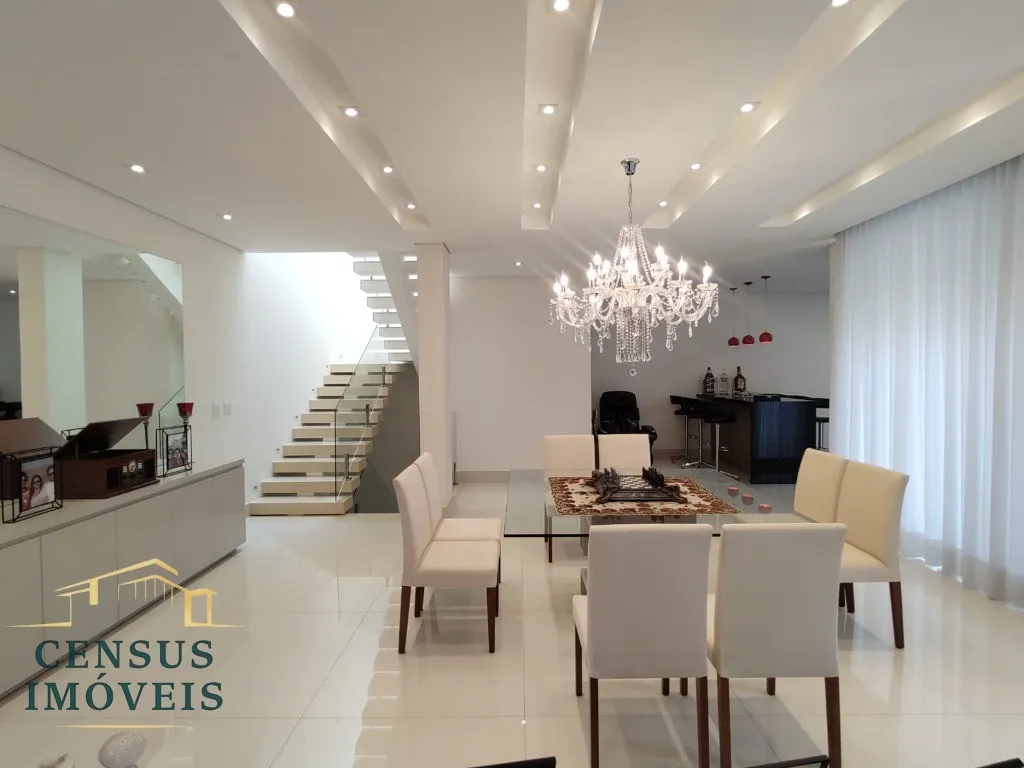 Foto do imóvel: Imóvel de luxo: Casa em condomínio à venda em Valinhos-SP, Condomínio Zürich Dorf - 4 quartos, 4 suítes, 3 salas, 6 banheiros, 6 vagas, 580m². em Condomínio Zürich Dorf