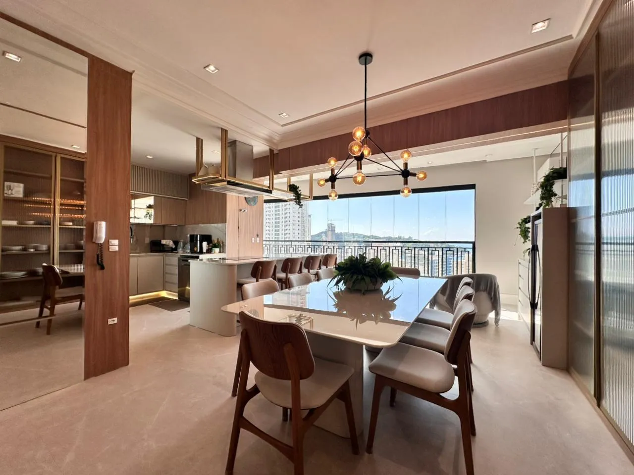 Imagem Apartamento com vista para o mar à venda com 160m2 por R$ 4.098.000,00