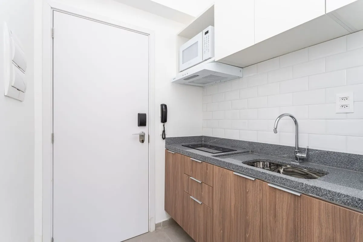 Imagem Apartamento com 1 Quarto para alugar, 18m² - Centro
