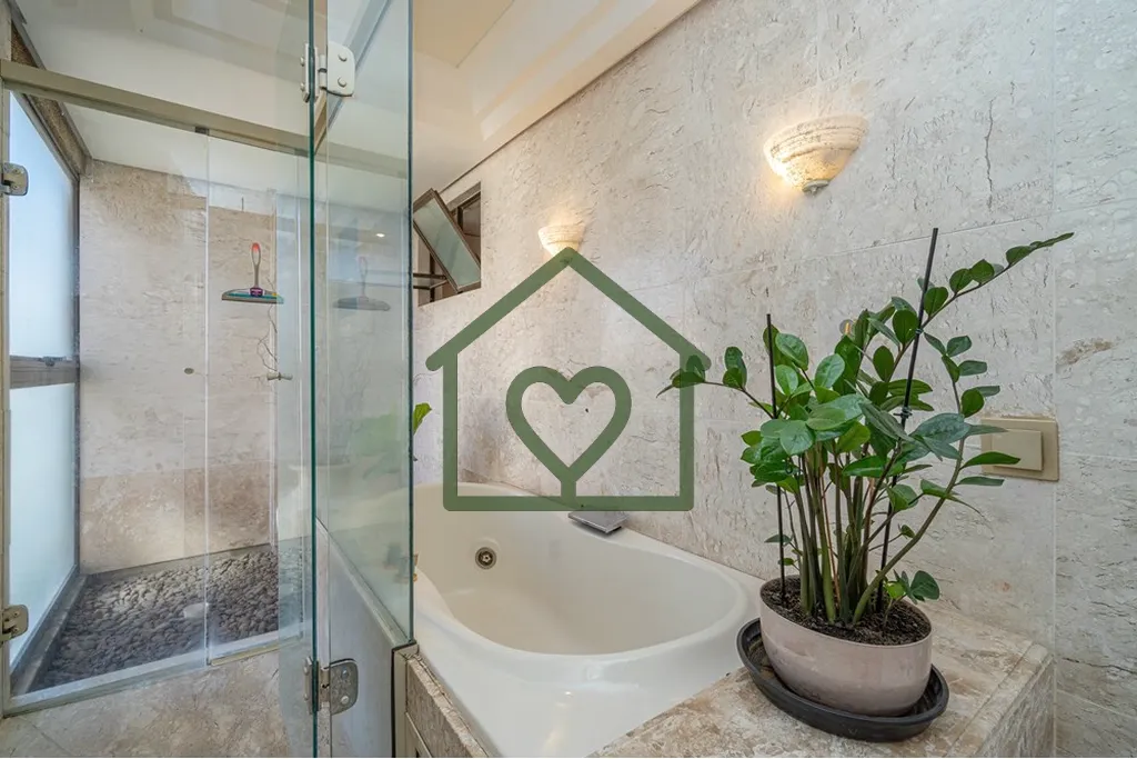 Imagem Para você que procura uma cobertura, descubra essa na Bela Vista! Com 305 m² de área útil, este ...