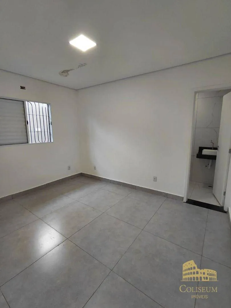 Imagem Casa 2 Dormitórios a venda no Caiçara