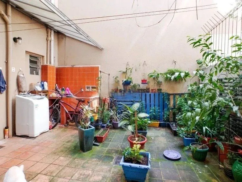 Imagem Apartamento Térreo com 02 dormitórios Na cidade Baixa em Porto Alegre/RS