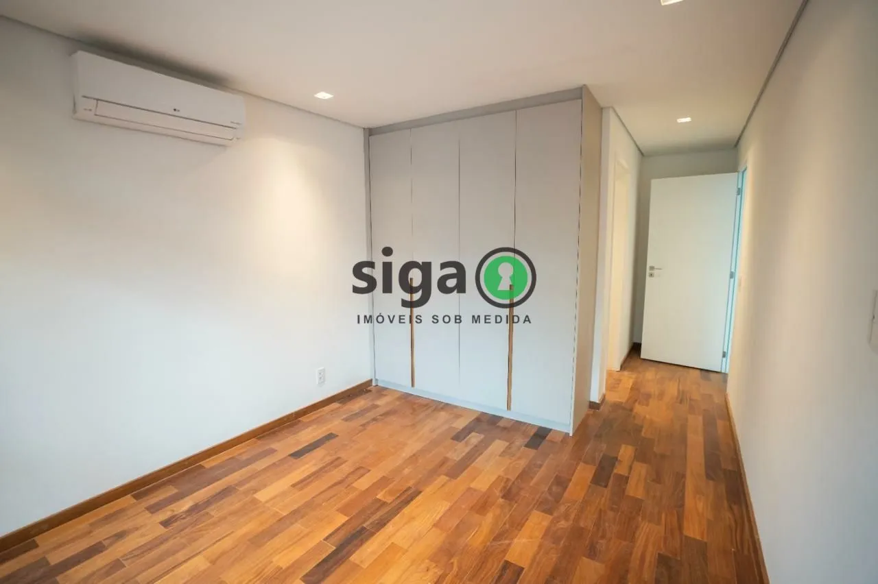 Imagem Casa em Condomínio fechado, a venda ,com 4 quartos, sendo 2 suites, 4 vagas, no Alto da Boa Vista.