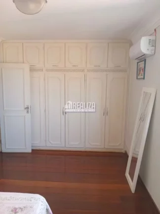 Imagem Apartamento com 3 Dormitórios e Móveis Planejados no Condomínio Edificio Rossana, em Uberaba
