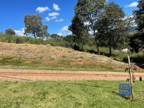 Imagem Terreno à venda, 889 m² por R$ 140.000 -Terreno com possibilidade de desmembramento - Loteamento GreenVille- Socorro/SP