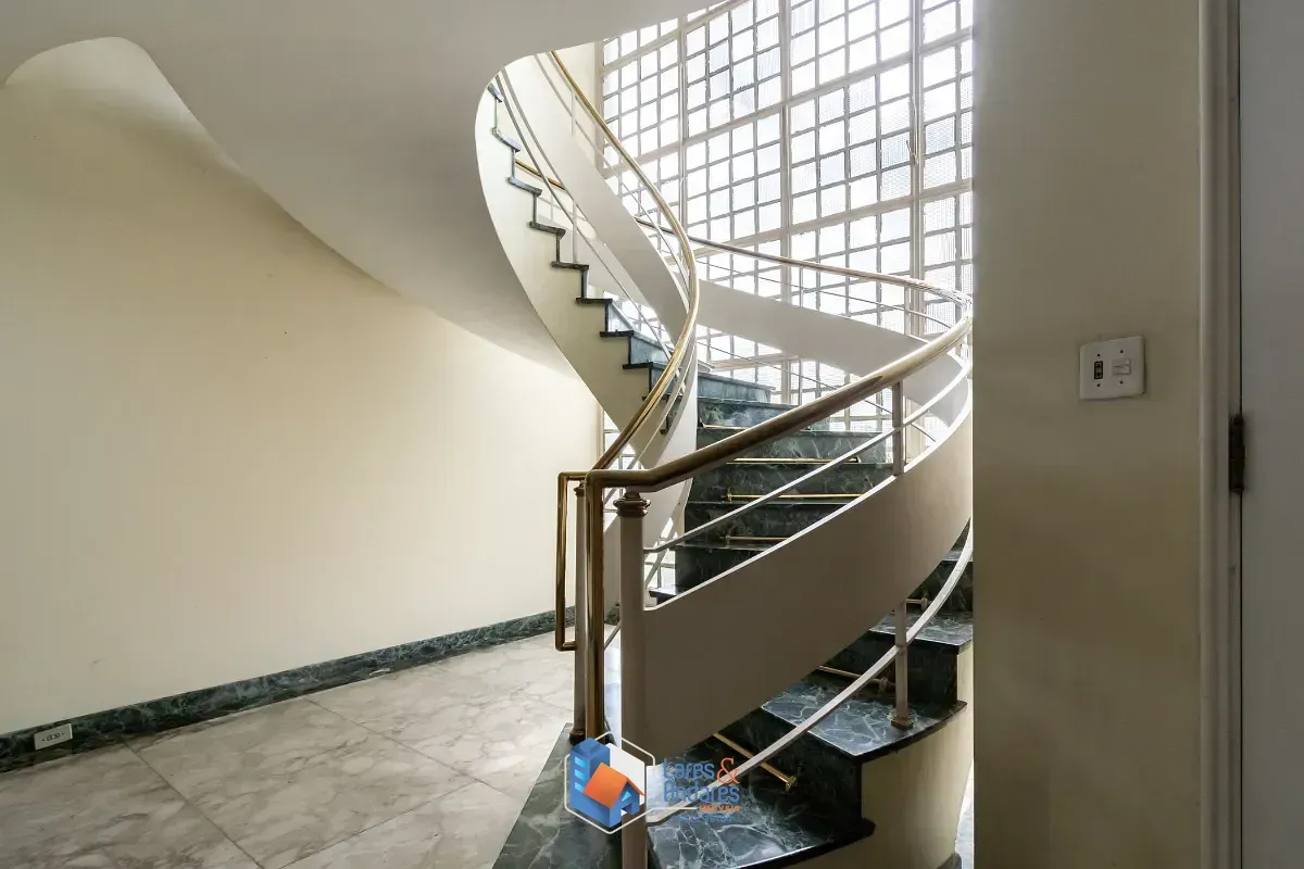 Imagem Casa comercial para venda em Jardim América, 642m²