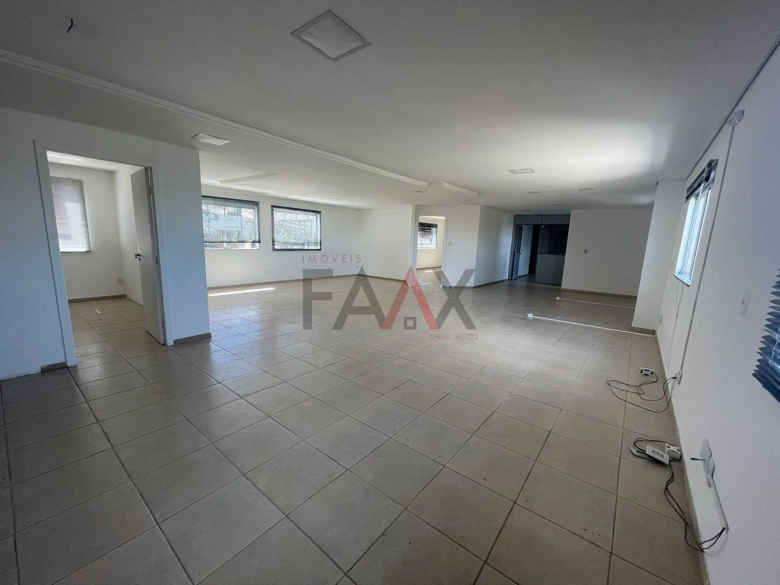 Imagem Excelente Sala Comercial para locação em cima da Odontocenter, CENTRO - Gpva, GUARAPUAVA - PR