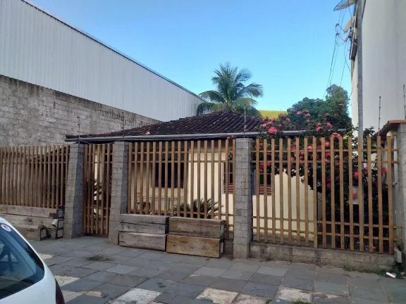 Imagem Casa de três quartos Caravelas