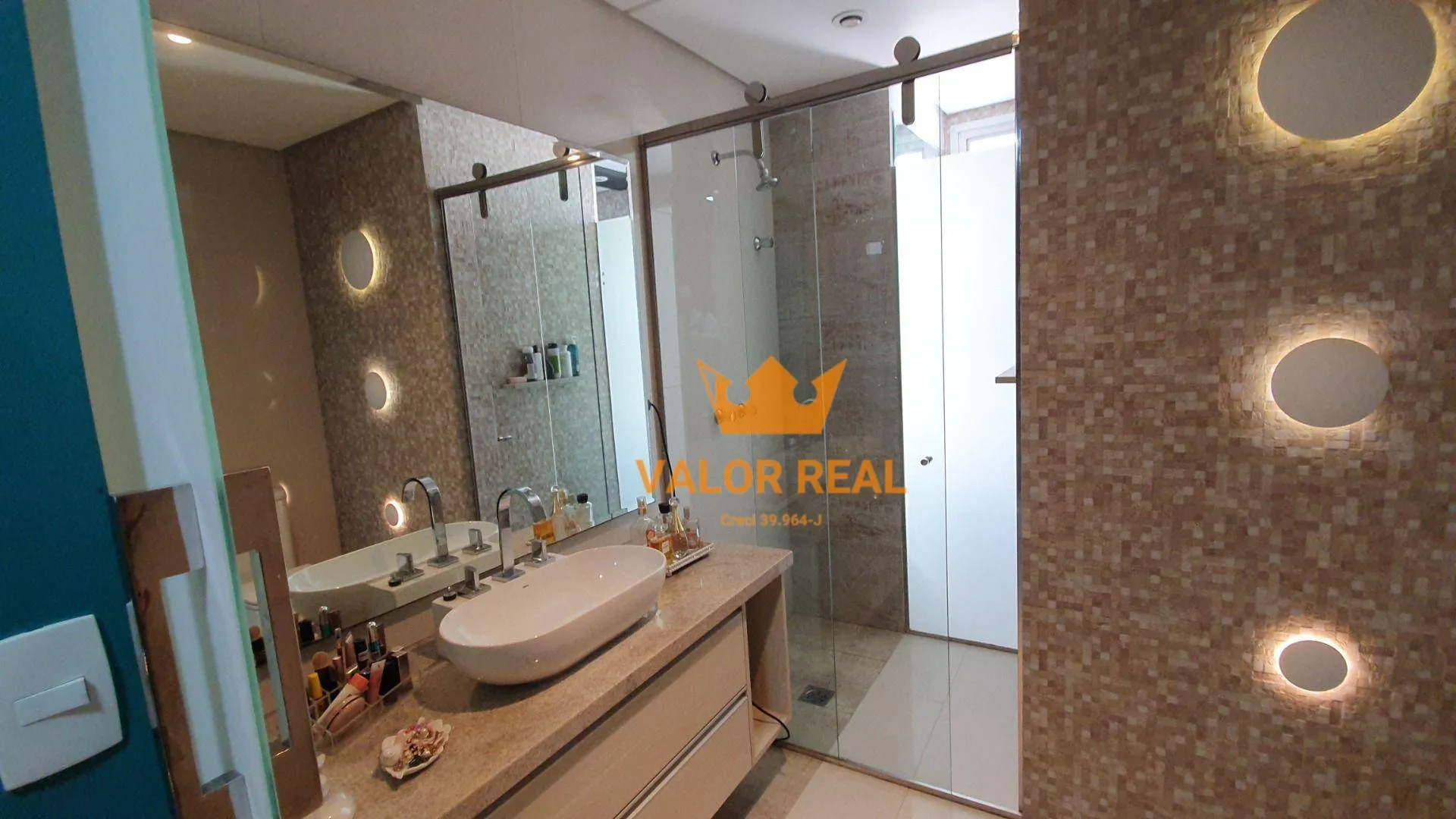 Imagem Apartamento 271 m2, 3 Dorm, 1 Suite, R$ 1.270 mil. Oportunidade. 14o. andar, vista panorâmica. Aceita Financto.