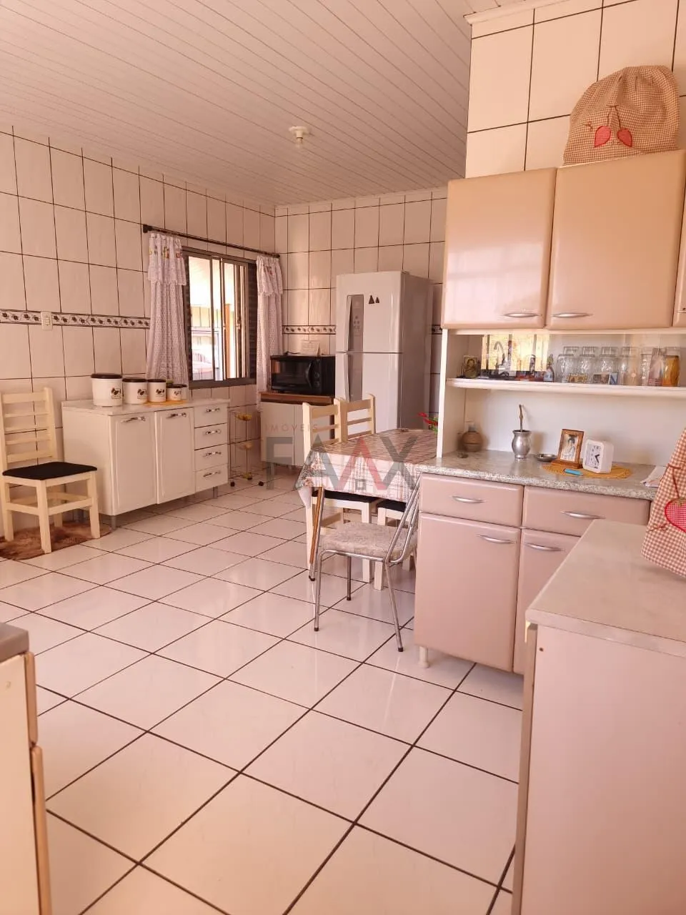 Imagem Casa à venda com potencial de investimento, na XV DE NOVEMBRO, GUARAPUAVA - PR