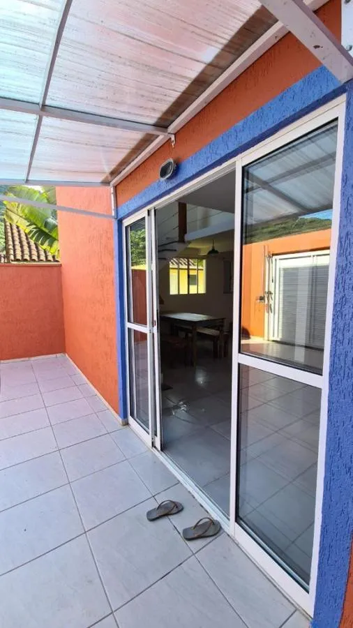 Imagem Sobrado para Venda em São Sebastião, Boiçucanga, 3 dormitórios, 3 suítes, 4 banheiros, 2 vagas