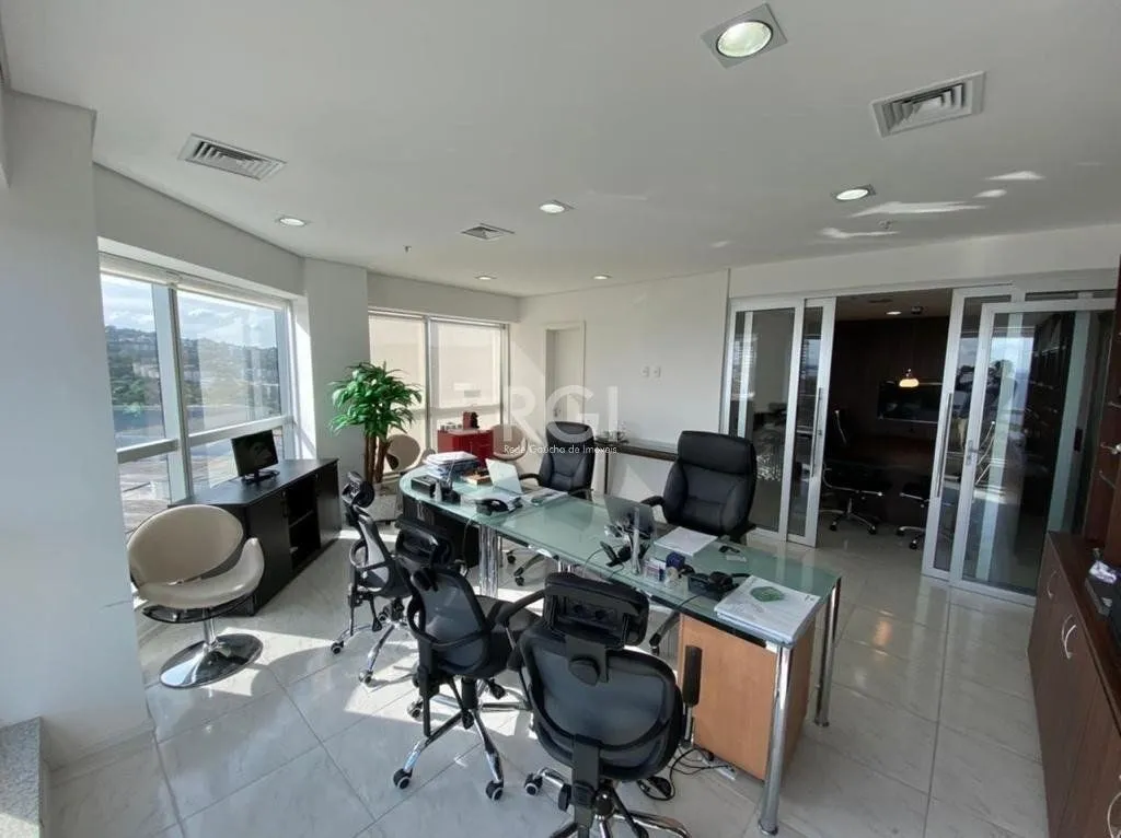 Imagem Salas Comerciais ,Imóvel MOBILIADO com 121m²