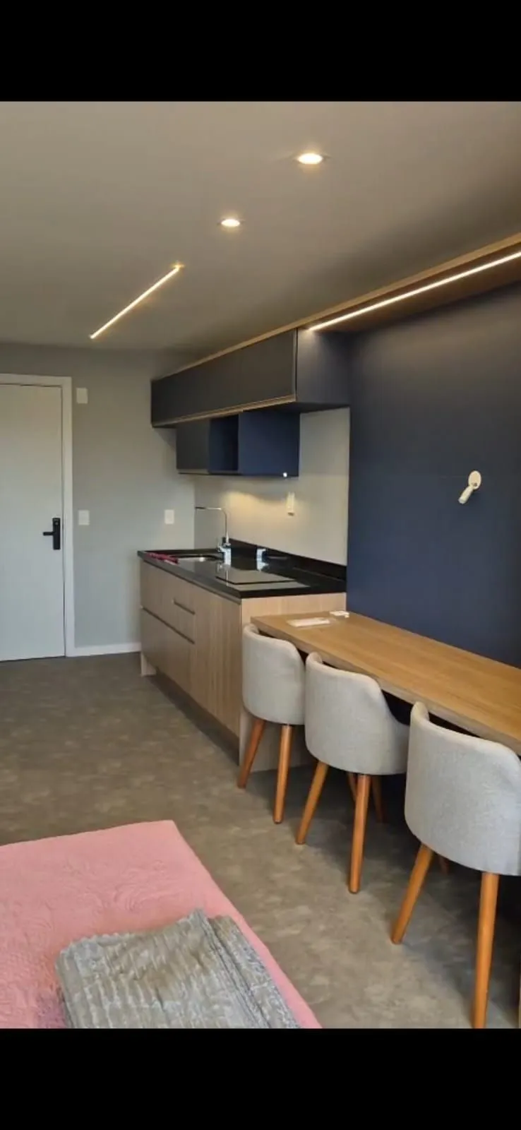 Imagem ️ LOFT DECORADO NO GO CIDADE BAIXA - ANDAR ALTO!
