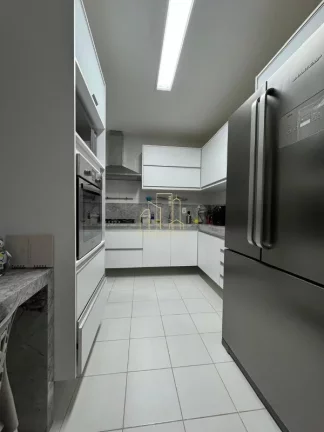 Imagem Lindo apartamento alto padrão com três suítes vista mar a venda na Colina A em Patamares