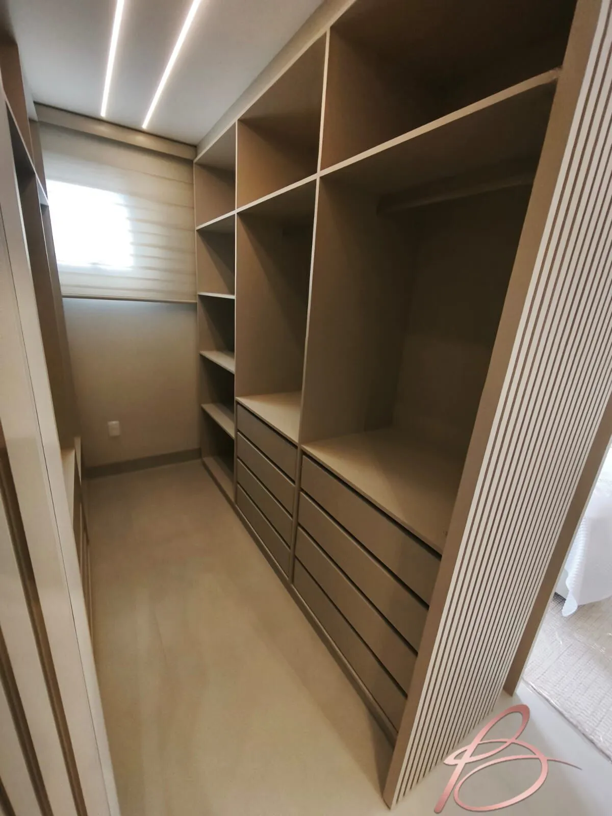 Imagem Apartamento alto padrão com 237 metros e 4 suítes