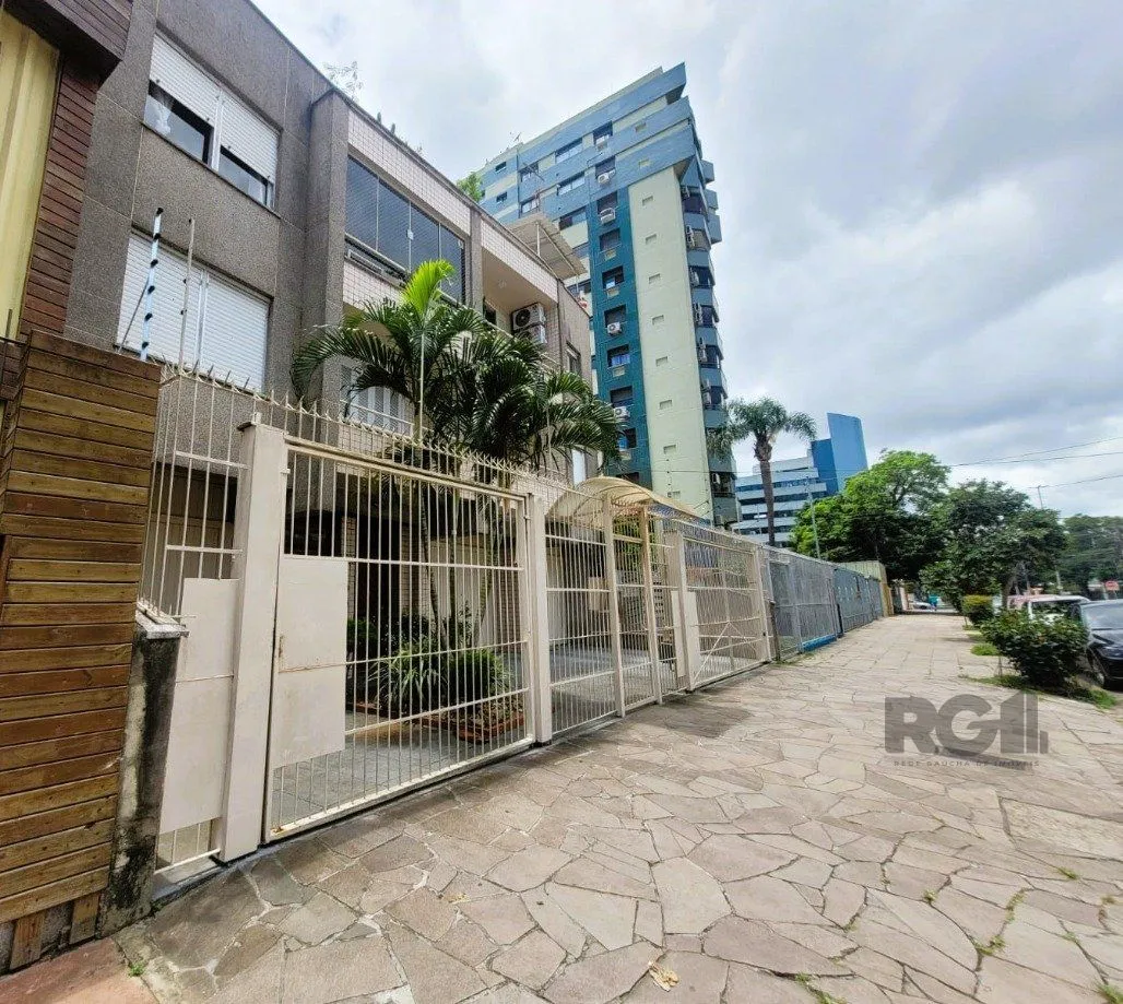 Imagem ÓTIMA OPORTUNIDADE NO BAIRRO SANTANA: LINDO DUPLEX COM VAGA COBERTA