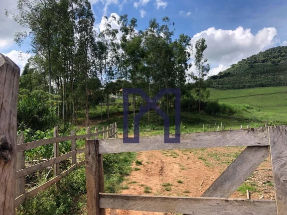 Imagem Sítio com 3 dormitórios à venda, 359300 m² por R$ 2.200.000,00 - Zona Rural - Pedralva/MG
