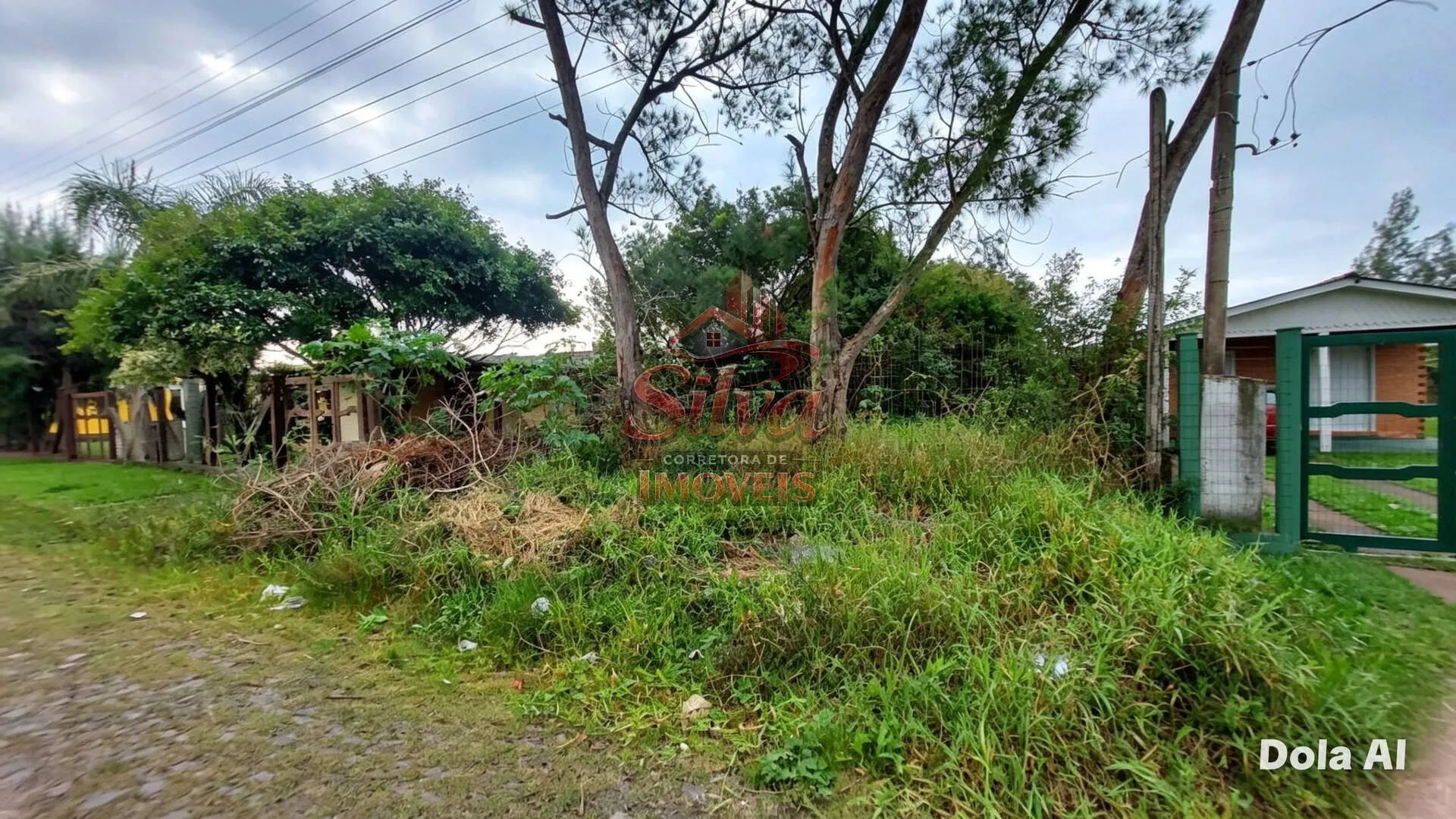 Imagem Terreno 300m² em rua calçada no Albatroz, Imbé
