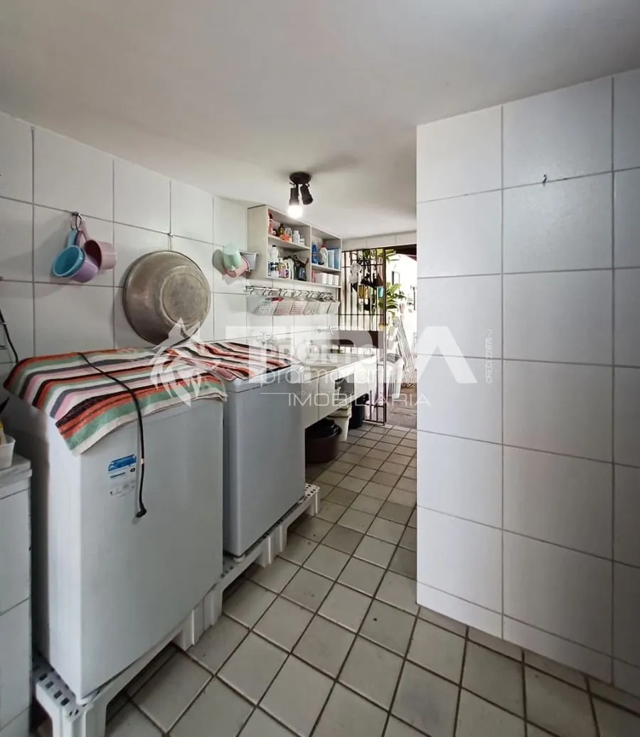 Imagem Casa de 4 quartos, 230m² no bairro Monteiro, em Recife