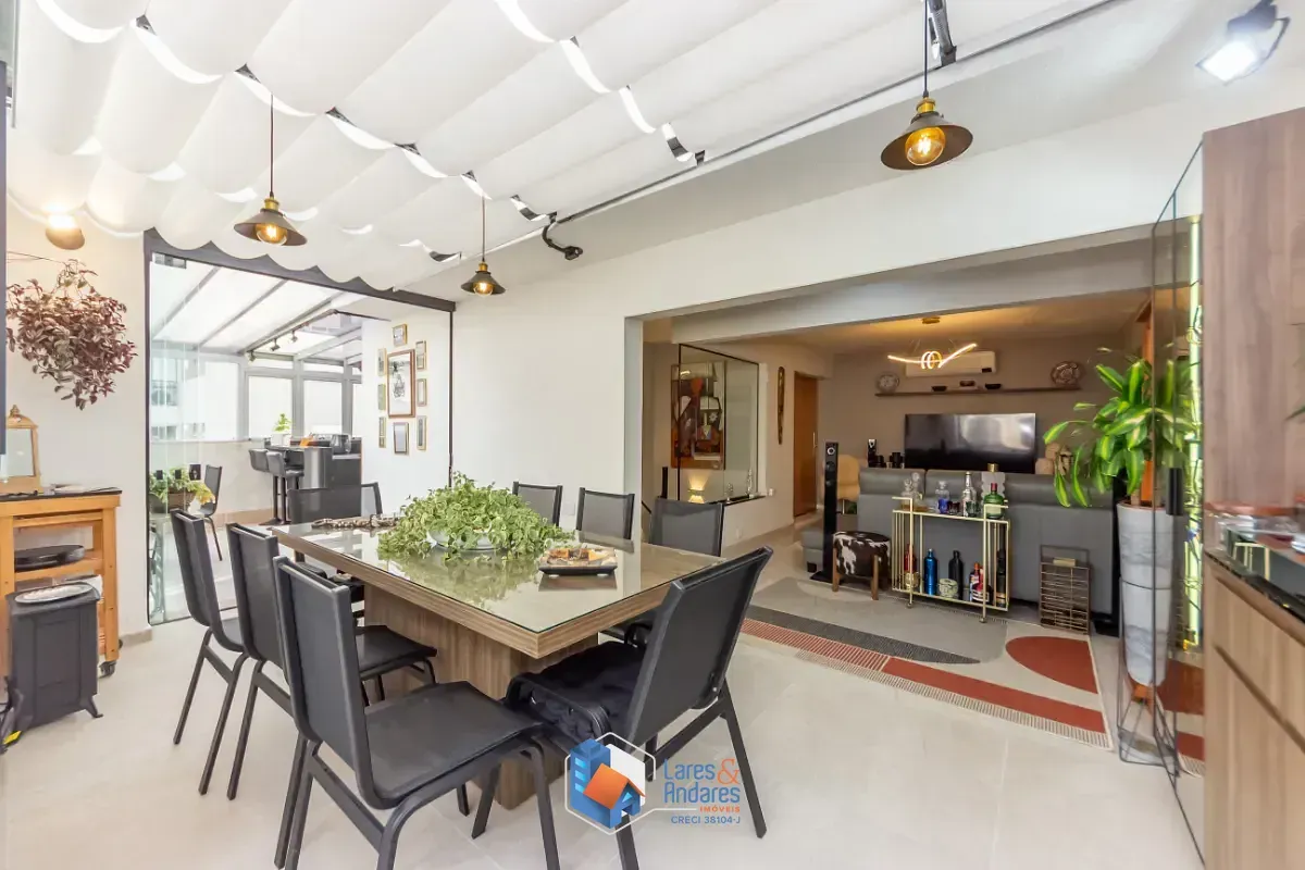 Imagem Cobertura para venda em Vila Gumercindo com 4 quartos, sendo 1 suíte, 180m²