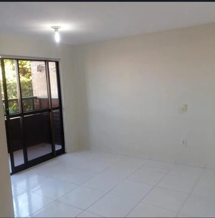 Imagem Apartamento de 75 m² no Portal do Sol, com 3 quartos, varanda, piscina e 1 vaga, a apenas 900 m da Praia de Cabo Branco.