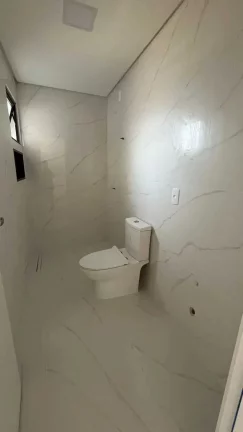 Imagem Geminado alto padrão com 3 suítes sendo 1 master e 2 vagas de garagem - Saguaçu | Joinville/SC