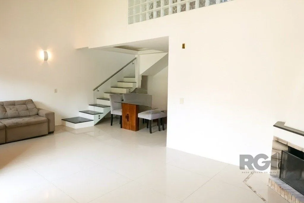 Imagem Excelente casa de 155m² e 3 dormitórios.