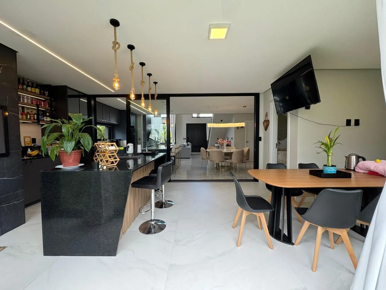 Imagem Casa Alto Padrão no Cyrela Landscape com 3 Dormitórios e Suíte