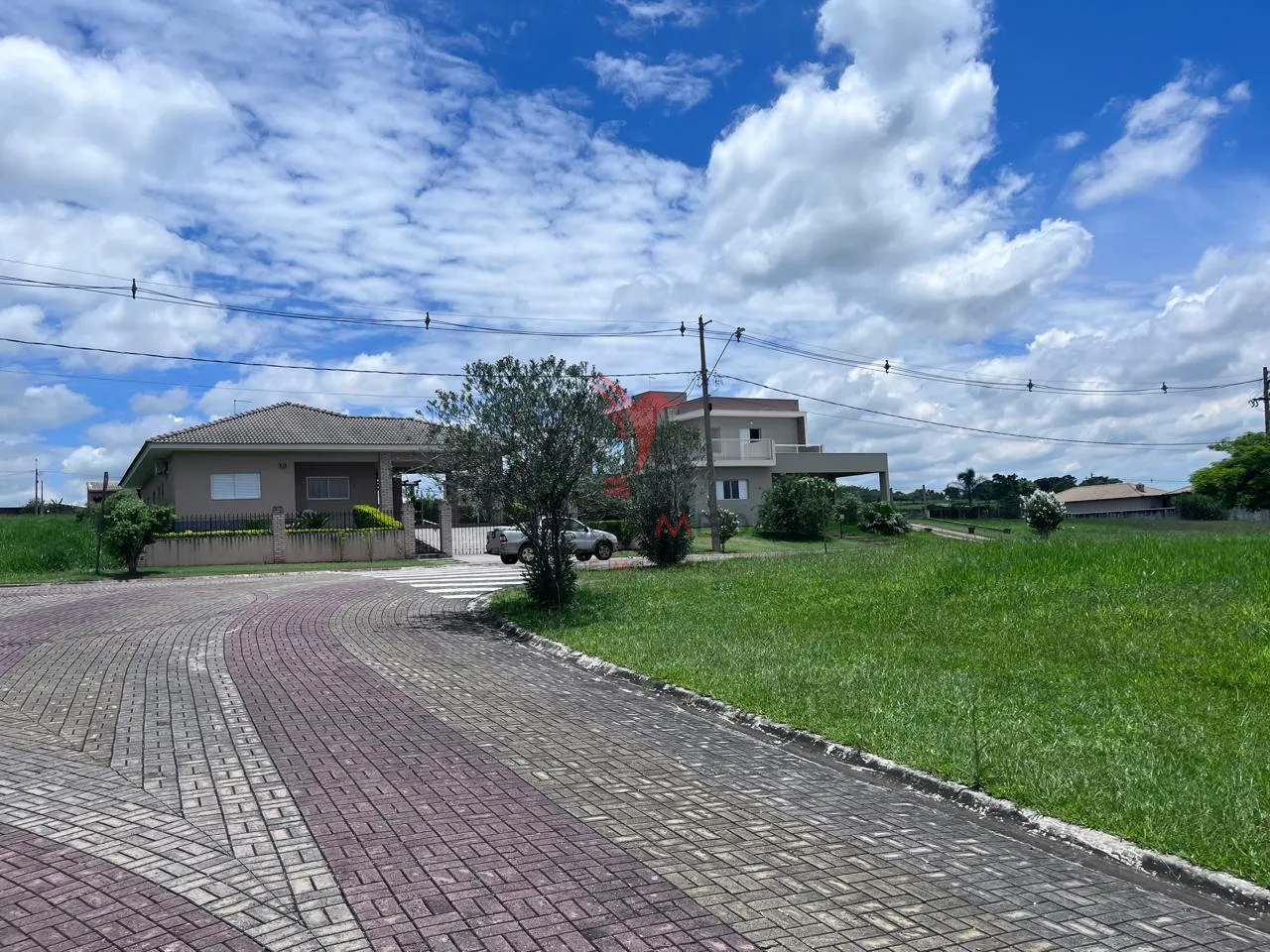 Imagem Terreno a venda em Itu/SP com 1.000 metros, dentro de condominio