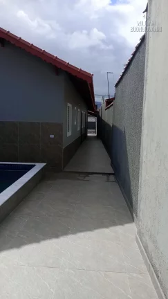 Imagem Casa à Venda - Mongaguá | 3 Dormitórios + Piscina | R$ 379.000