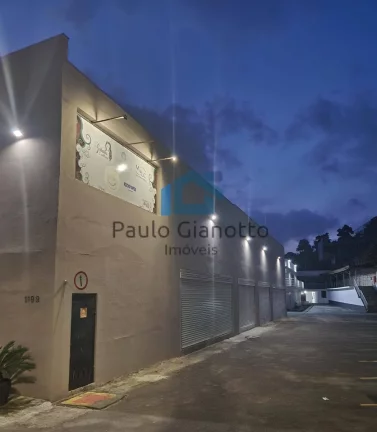 Imagem Salão Comercial no Miolo da Granja Viana