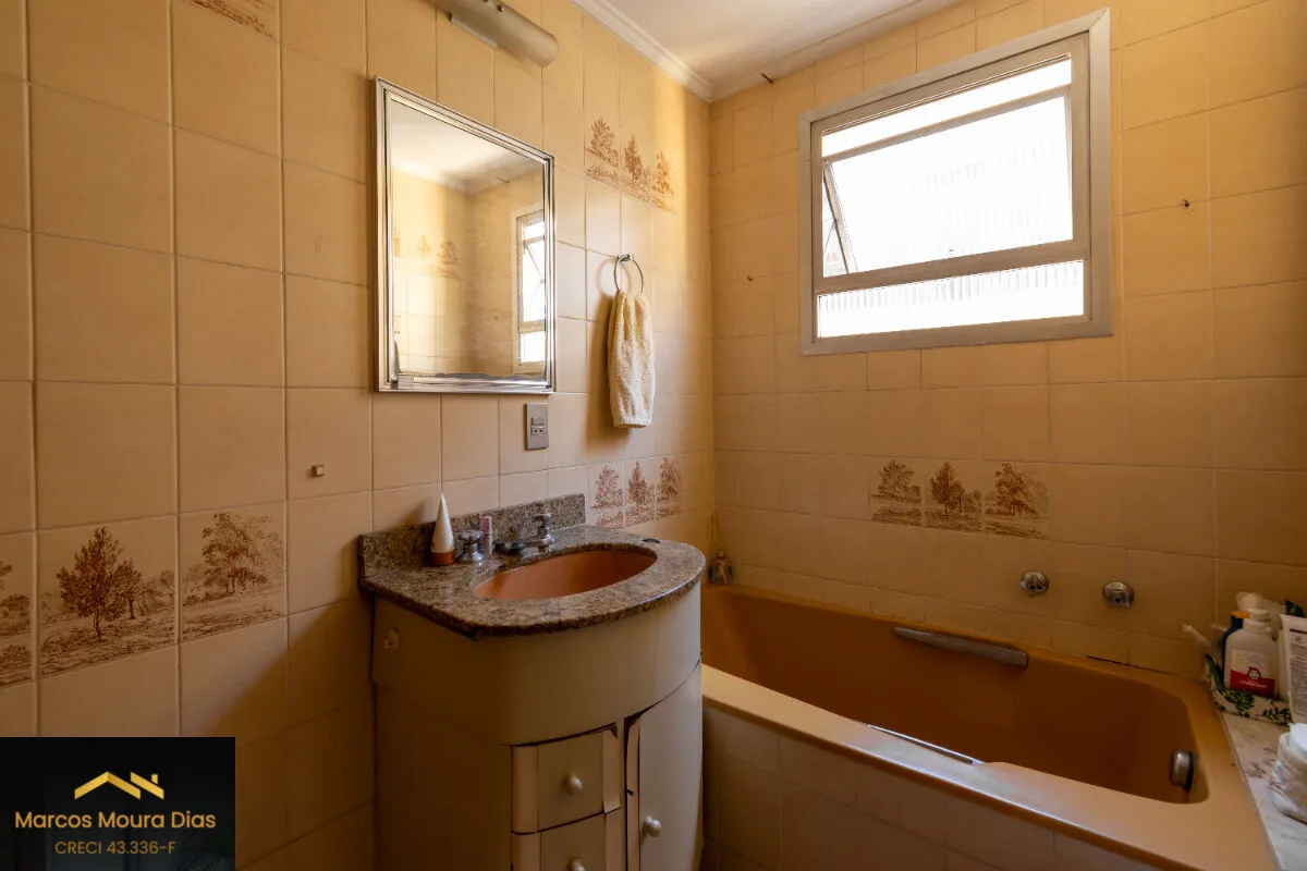 Imagem Apartamento com 94 m², 2 Dorm ( 1 suíte), Varanda, 1 Vaga , Edifício com Churrasqueira