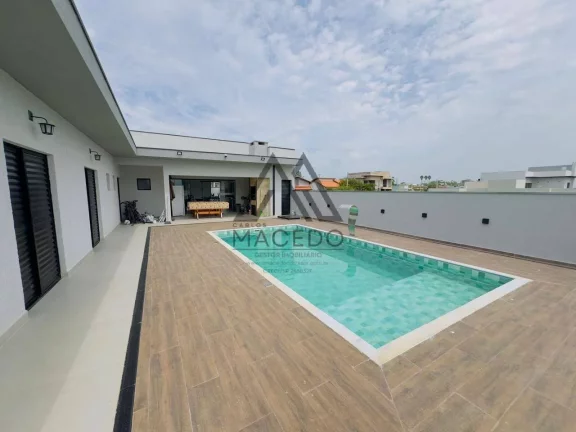 Imagem Casa Térrea com 3 suítes no Ninho Verde I - Mobiliada