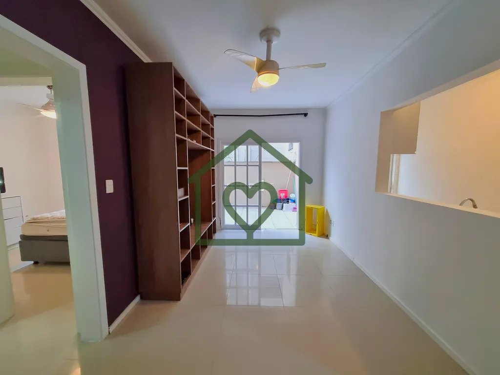 Imagem Apartamento para venda ou aluguel no bairro Mont Serrat, em Porto Alegre, com aproximadamente 48 m²...