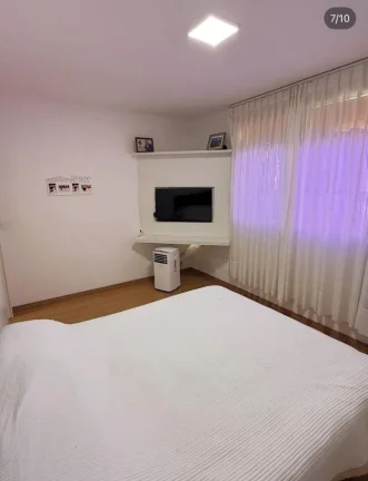 Imagem Apartamento mobiliado, pronto para morar, e area real de 183 m2 Vaga de Garagem escriturada do apartamento com área real de 34,22 m2.