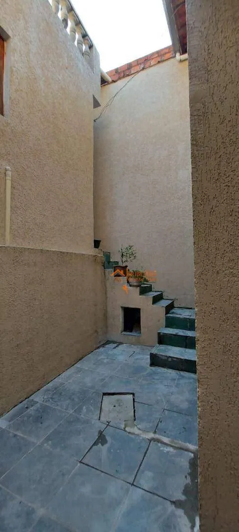 Imagem Sobrado com 3 dormitórios à venda, 125 m² por R$ 550.000,00 - Jardim Adriana - Guarulhos/SP