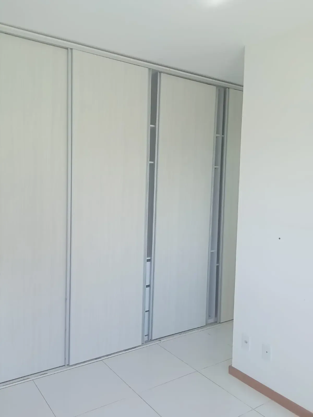 Imagem Apartamento com 3 Quartos para Alugar, 109 m² em Jardim Armação - Salvador